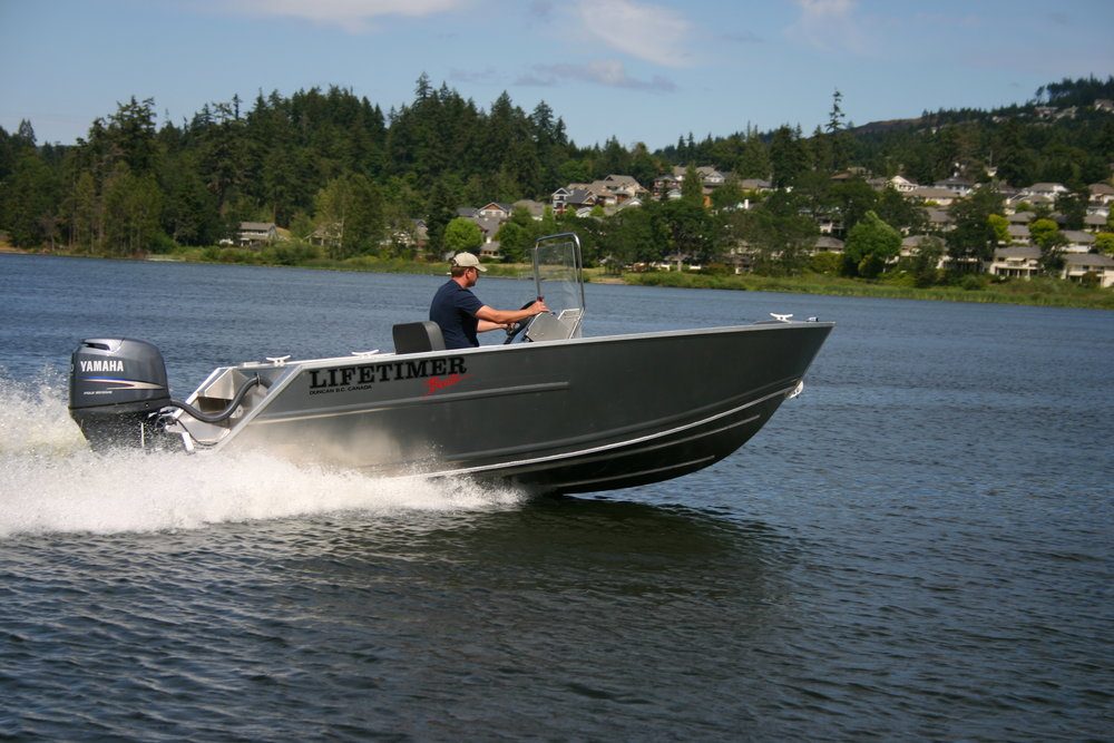 Lifetimer aluminum boat running at speed